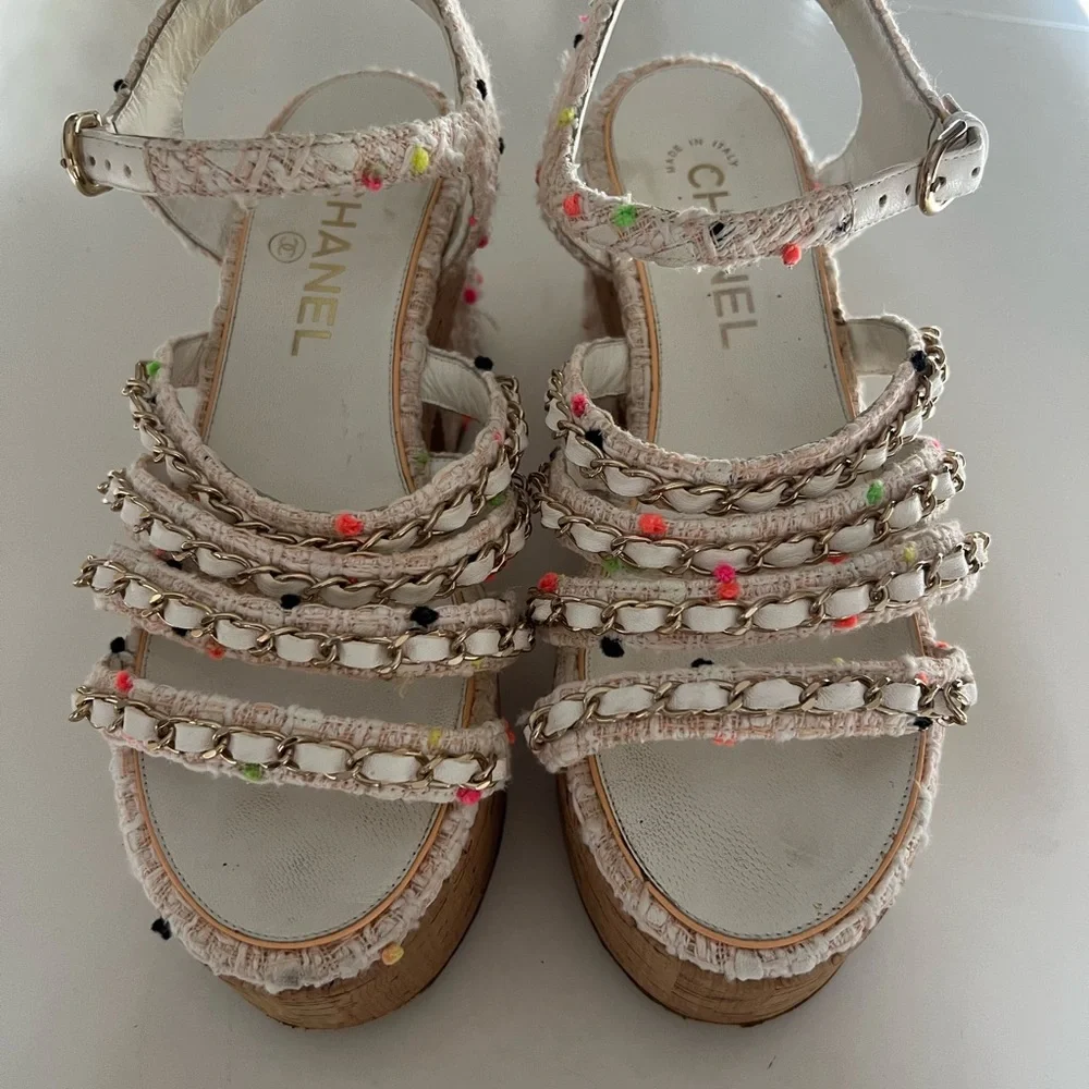 CHANEL Beige and Gold Chain Strap Sandals - Picture 5 of 6